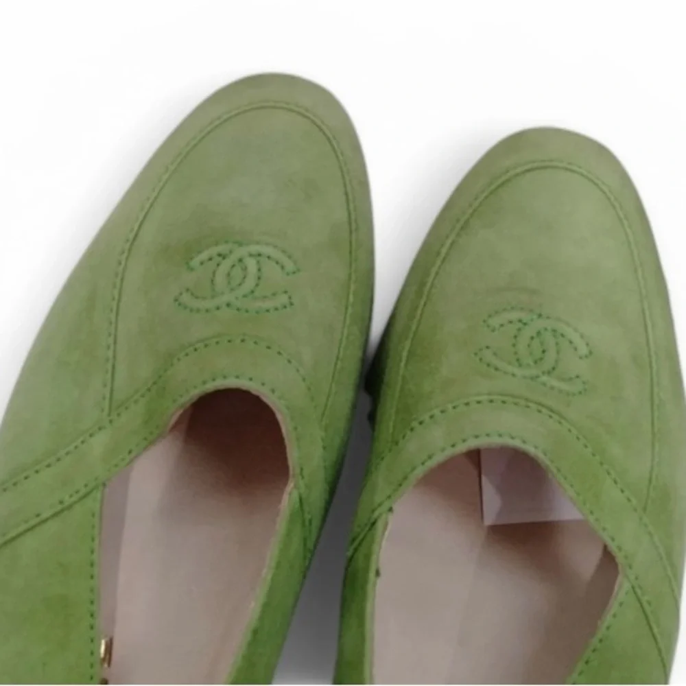 NEW CHANEL CC Logo Green Suede Loafers IT37.5 - Picture 3 of 7